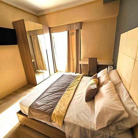 Astoria Boutique Suites Lecce Bagian luar foto