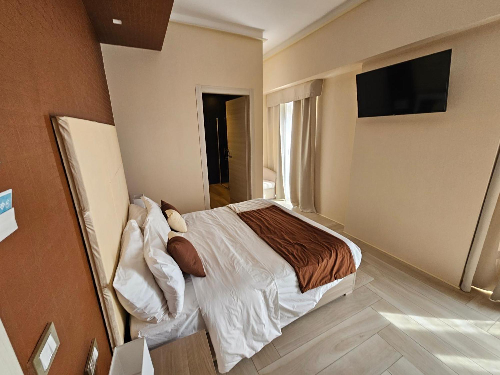 Astoria Boutique Suites Lecce Bagian luar foto